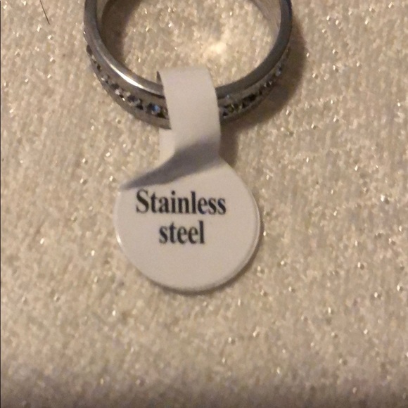 Assortment of different rings. Sold separate! - Picture 4 of 4